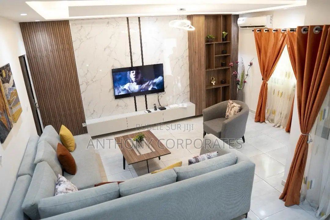 Une Superbe Villa Duplex 5 À Cocody Abatta