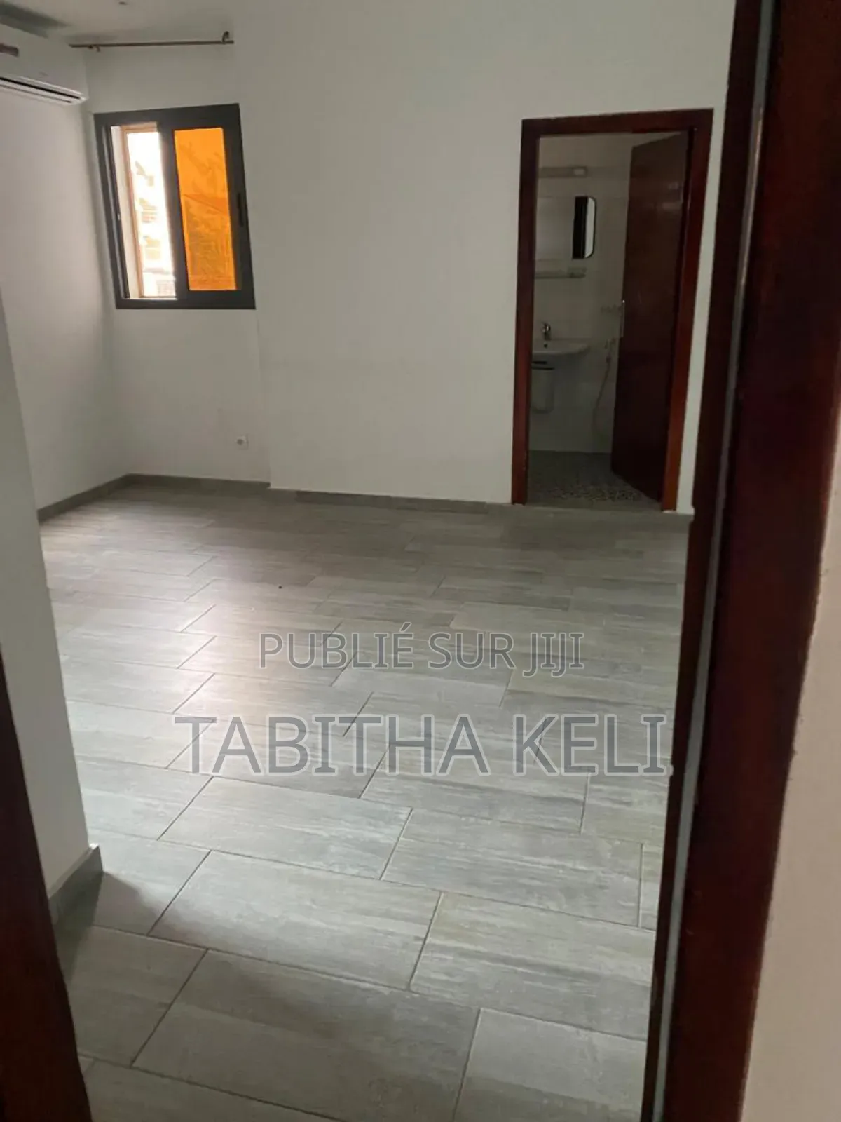 2chbre Appartement dans G.F.J Immobilier, Cocody à Louer