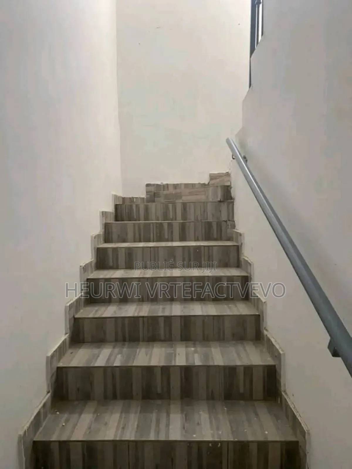 4chbre Duplex dans Angré 10E Tranche, Cocody à Vendre