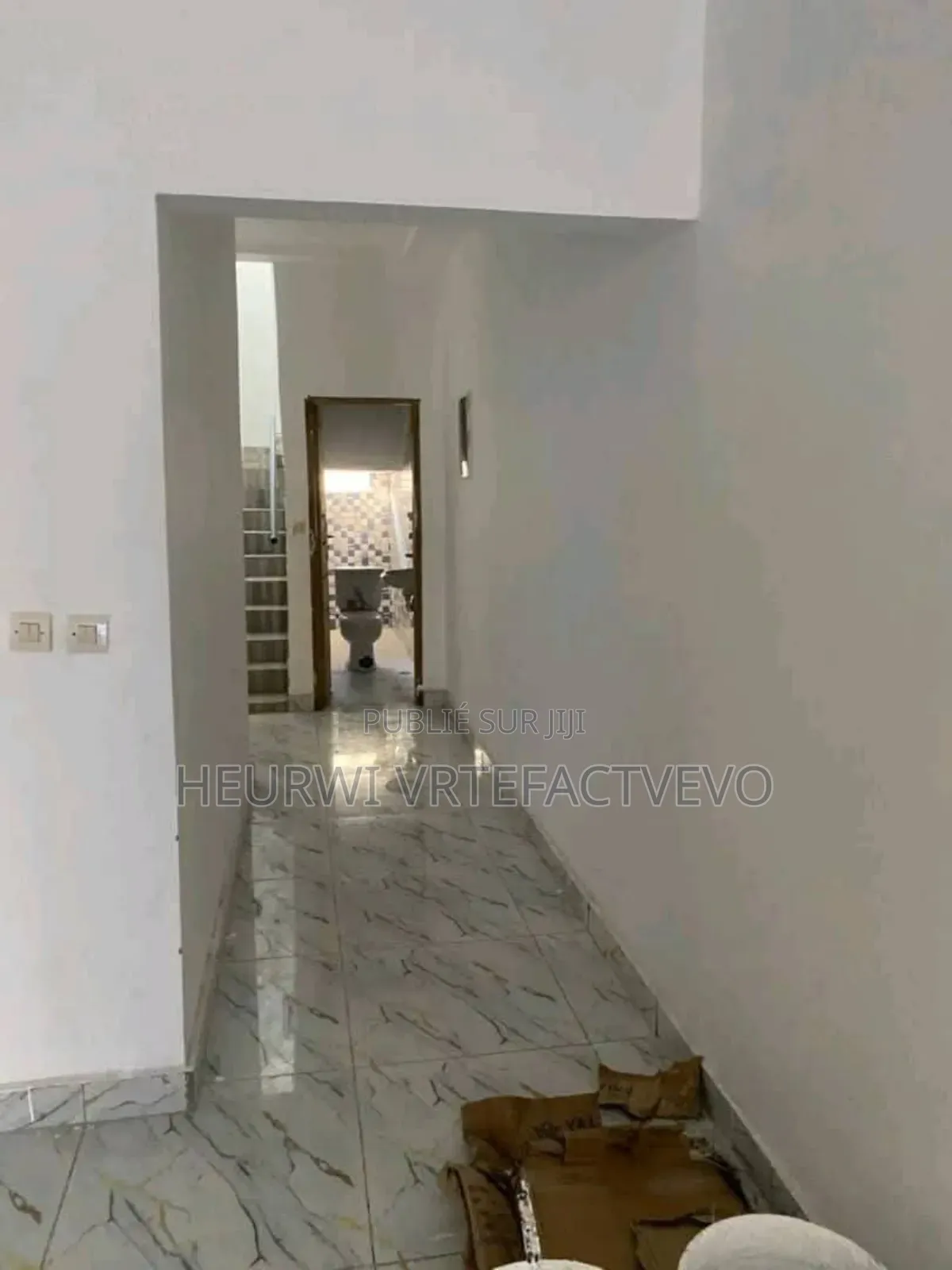 4chbre Duplex dans Angré 10E Tranche, Cocody à Vendre