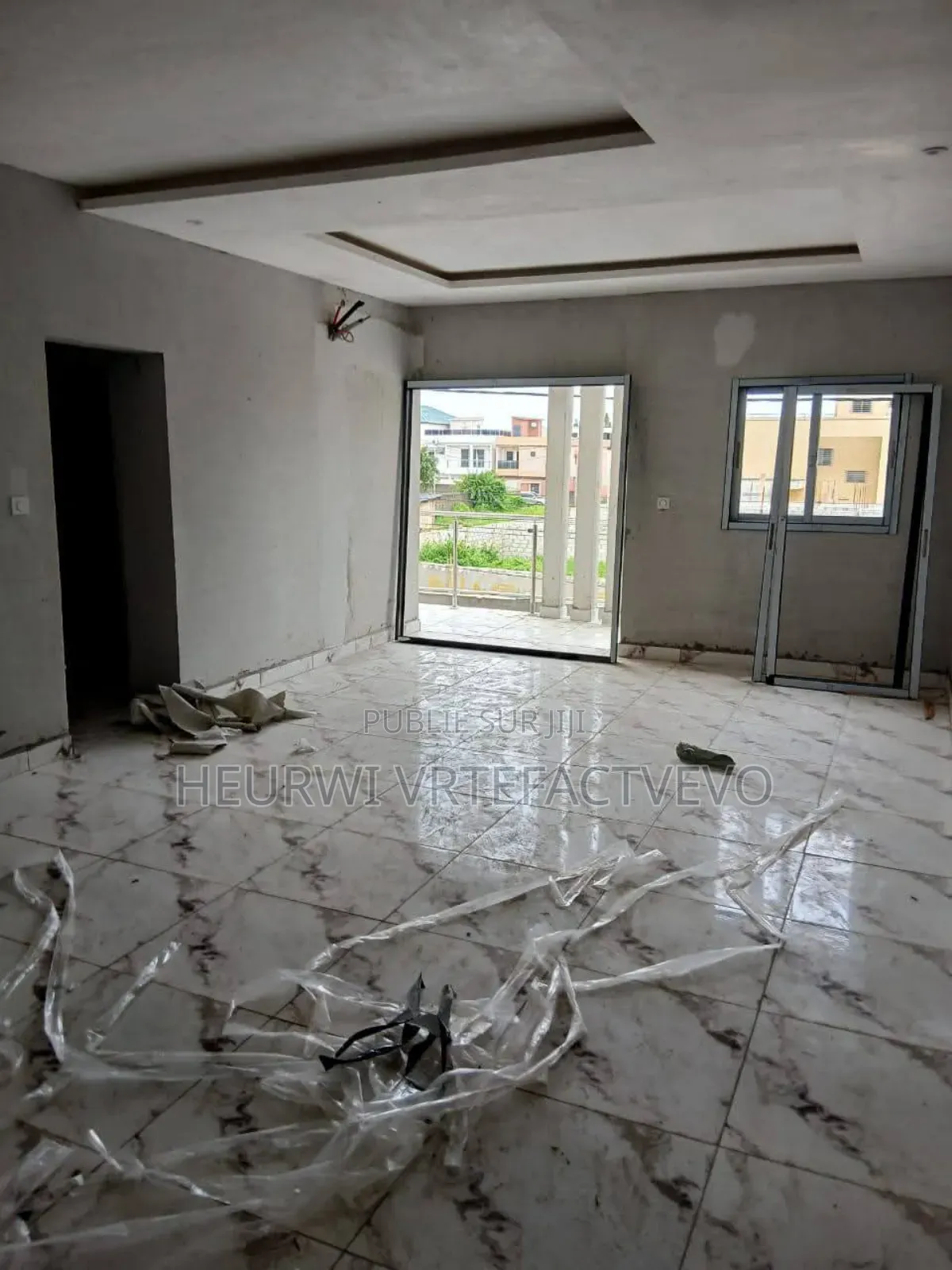 6chbre Duplex dans Angré Nouveau Chu, Cocody à Vendre