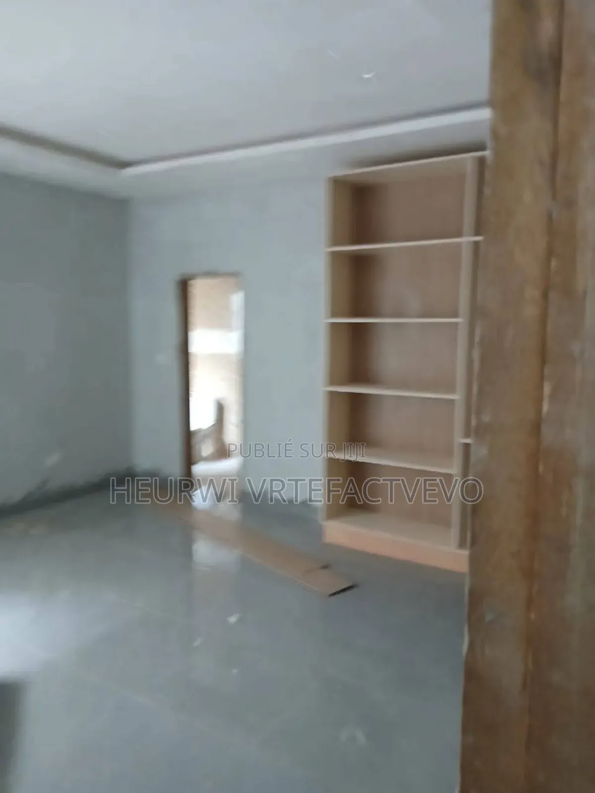 6chbre Duplex dans Angré Nouveau Chu, Cocody à Vendre