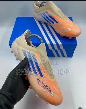 Photo - Chaussures F50