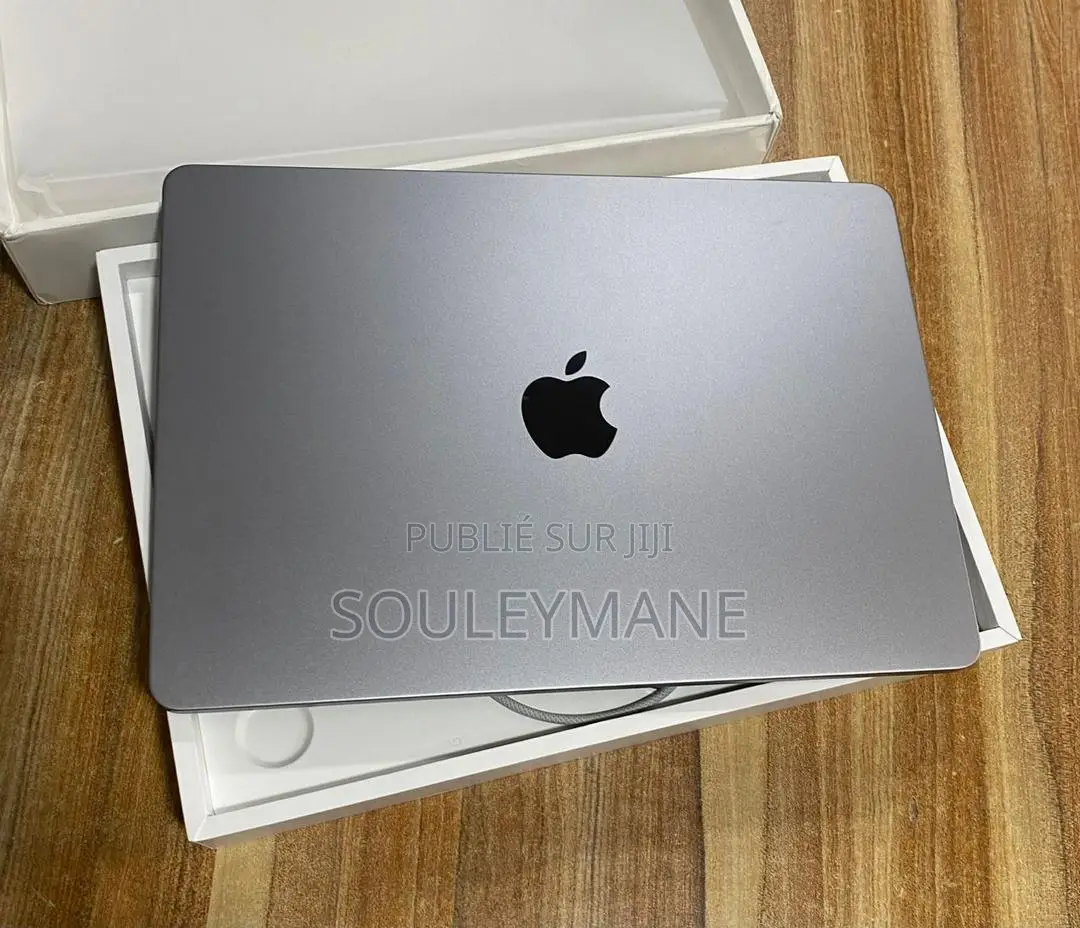 Ordinateur Portable Apple MacBook Air 2022 M2 8GB Apple M2 SSD 256GB