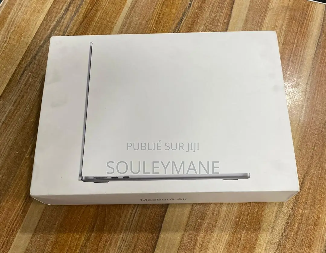 Ordinateur Portable Apple MacBook Air 2022 M2 8GB Apple M2 SSD 256GB