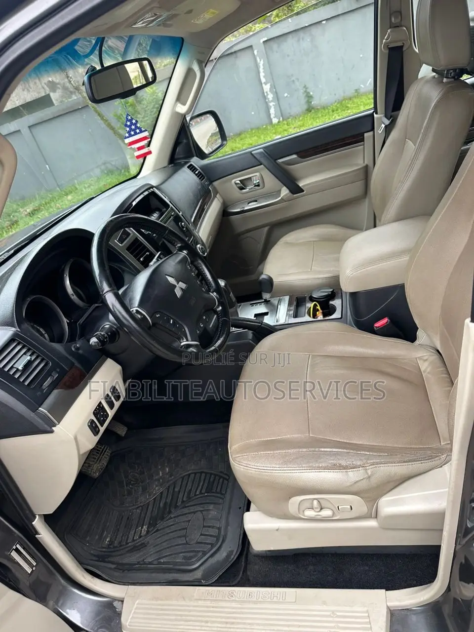 Mitsubishi Pajero 2023 Gris