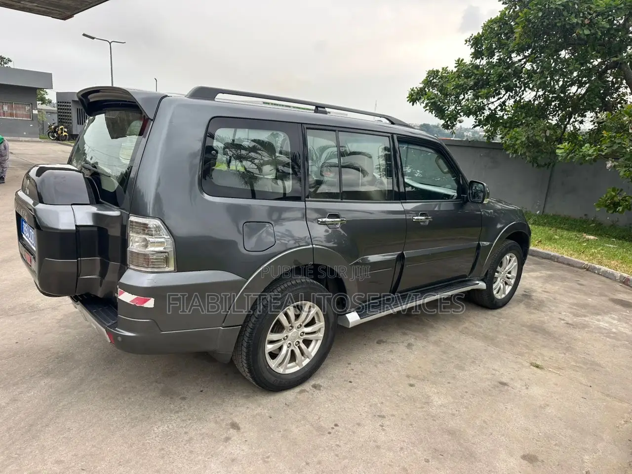 Mitsubishi Pajero 2023 Gris