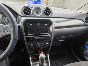 Suzuki Vitara 2023 Bleu