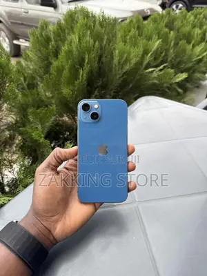 Photo - Pomme iPhone 13 128 GB Bleu
