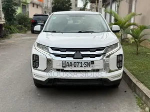 Photo - Mitsubishi RVR 2021 Blanc