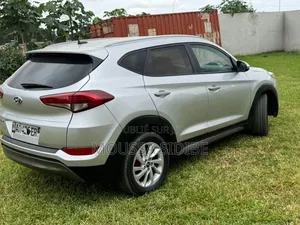 Hyundai Tucson 2016 Gris