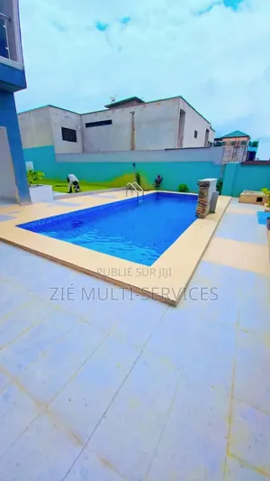 7chbre Duplex dans Zié Multi-Service, Cocody à Vendre