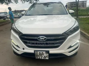 Photo - Hyundai Tucson 2018 Blanc