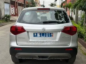 Suzuki Vitara 2022 Gris