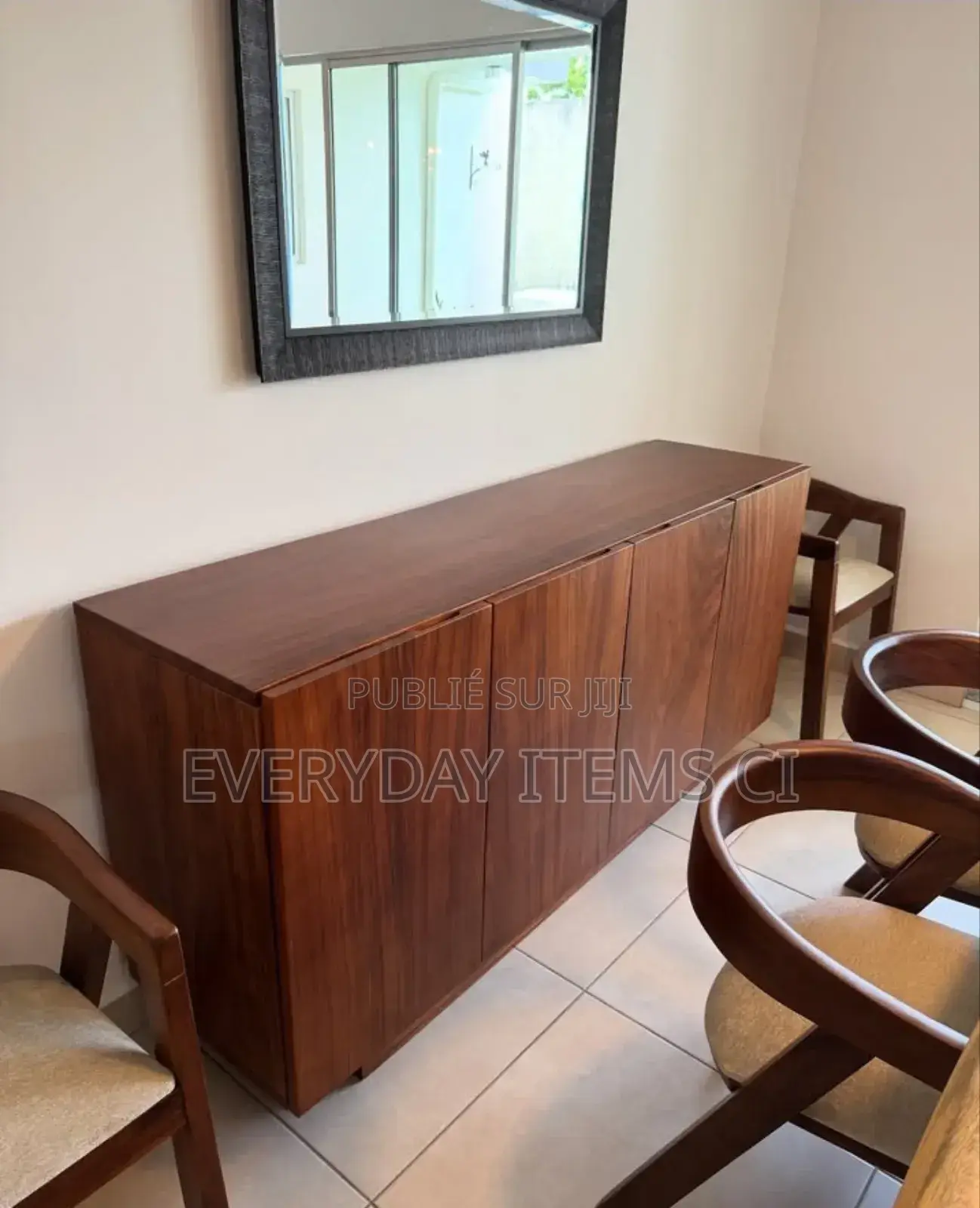 Commode en Bois Massif  