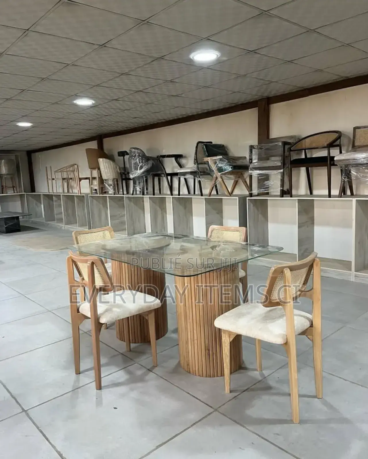 Table À Manger 4 Places  