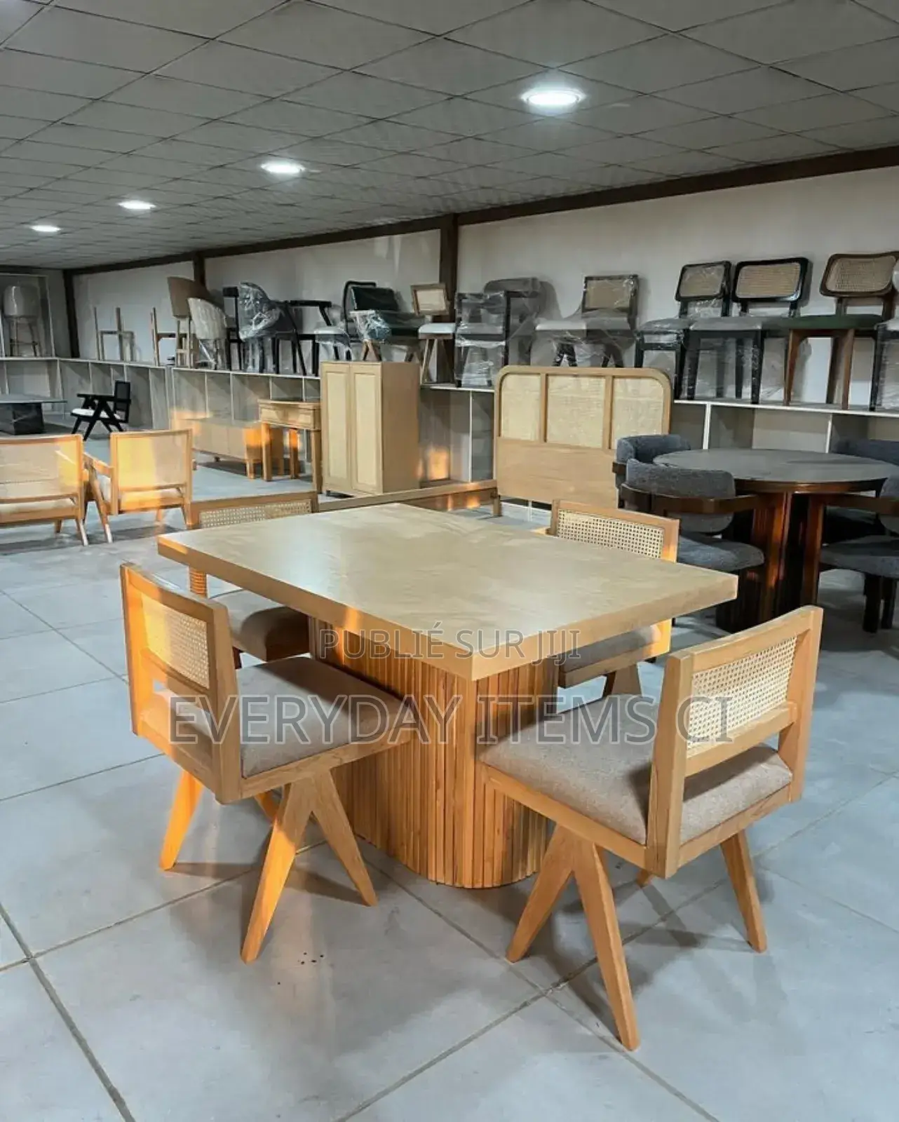 Table À Manger 4 Places  