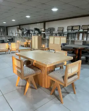 Table À Manger 4 Places  