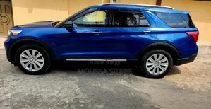 Ford Explorer 2020 Bleu