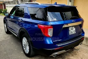 Ford Explorer 2020 Bleu