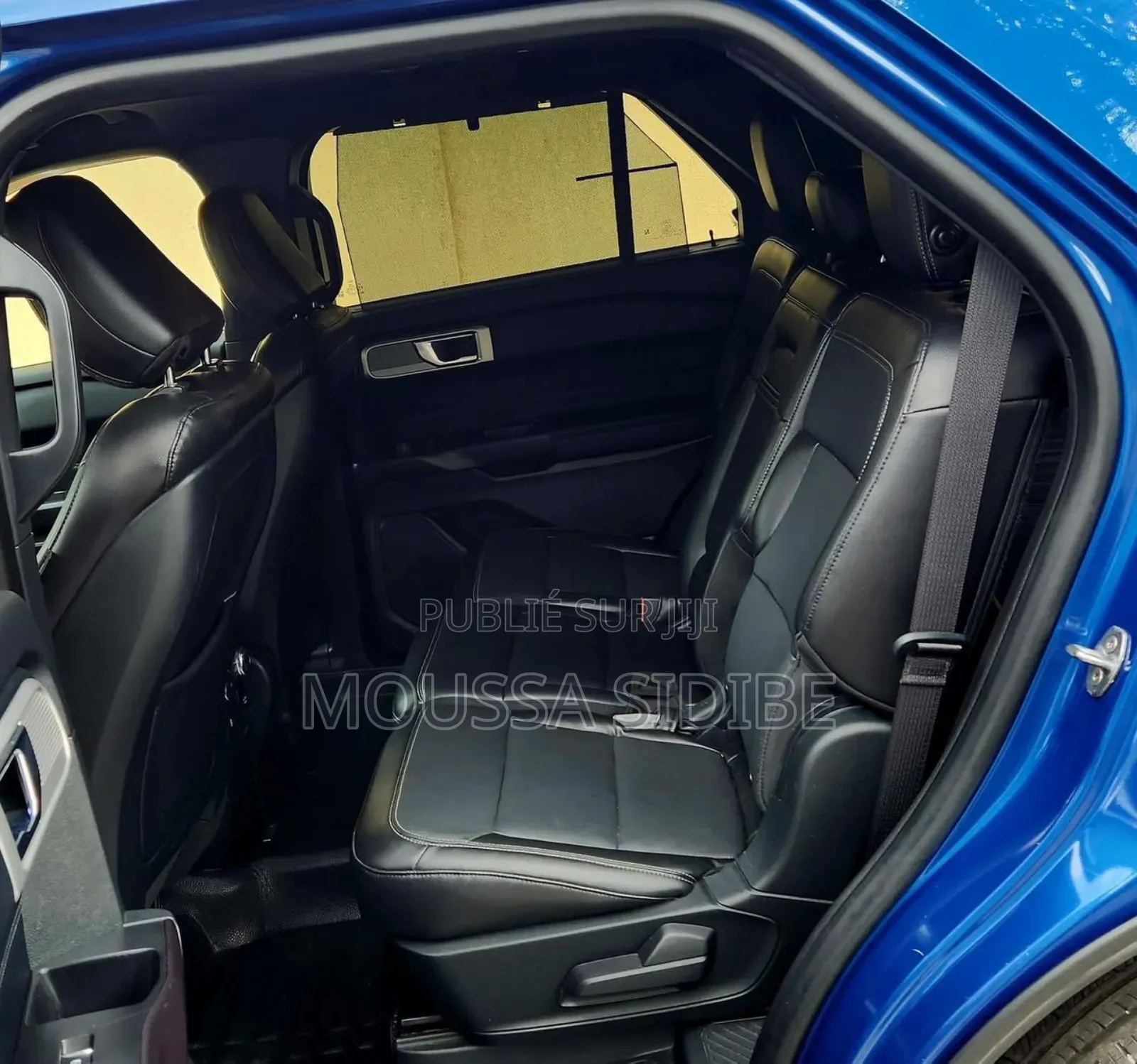 Ford Explorer 2020 Bleu