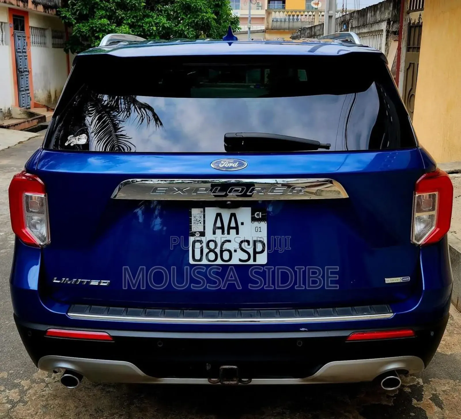 Ford Explorer 2020 Bleu