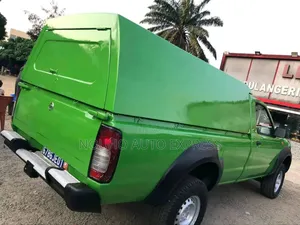 Nissan Hardbody 2018 Vert