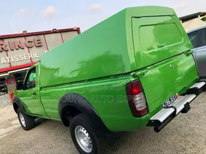 Nissan Hardbody 2018 Vert