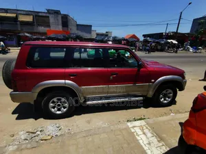 Nissan Patrol 1999 Rouge