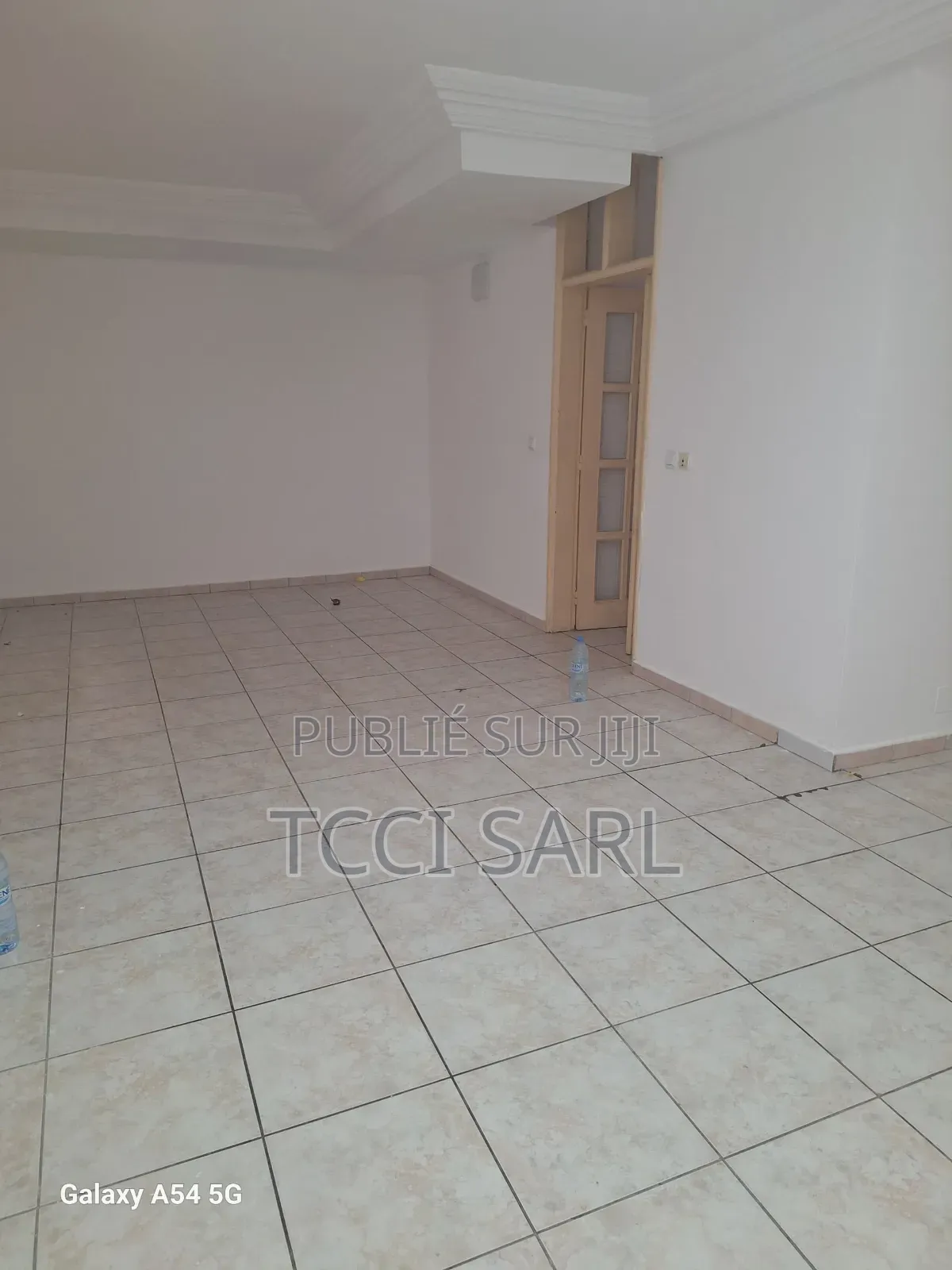 5chbre Duplex dans Tcci- Sarl, Cocody à Louer