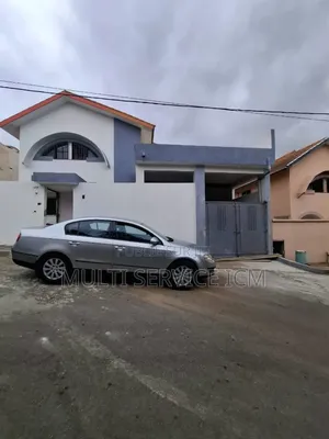 5chbre Duplex dans Ismaël Coulibaly, Cocody à Vendre