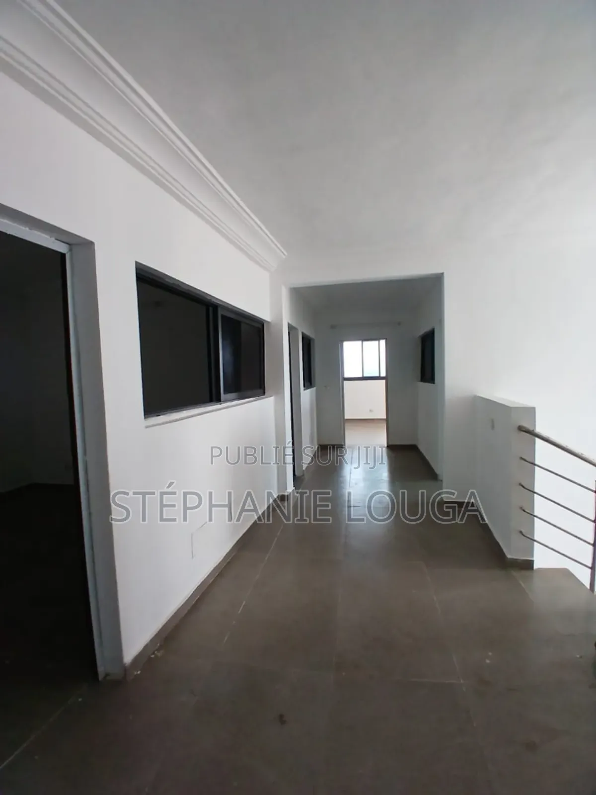 Location d'Un Magasin Spacieux À Grand Bassam Vision Future