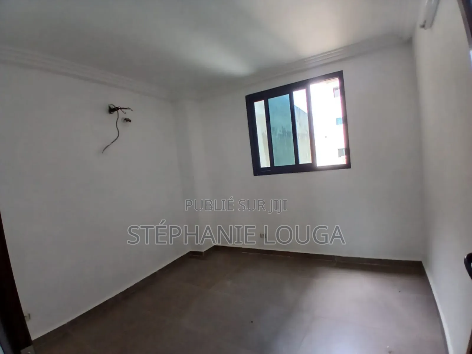 Location d'Un Magasin Spacieux À Grand Bassam Vision Future