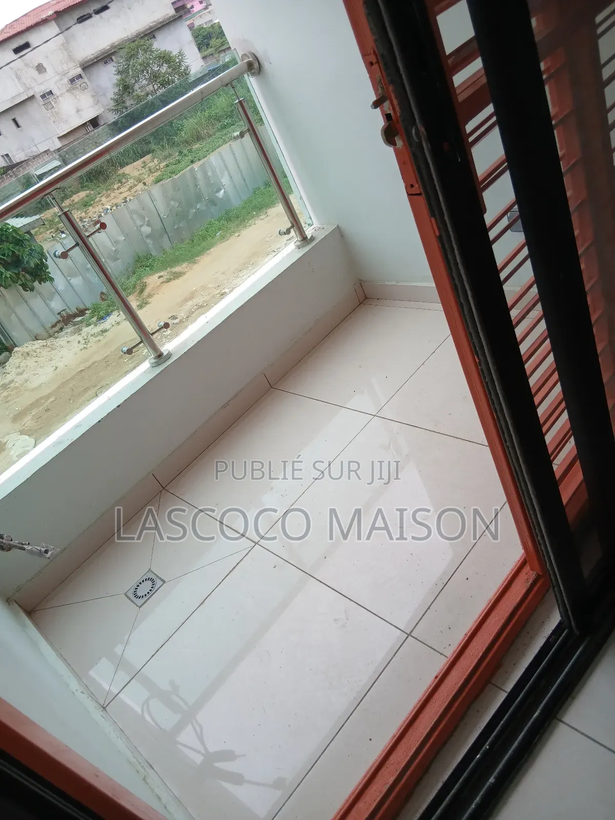 2chbre Appartement dans Lascoco Maison, Cocody à Louer