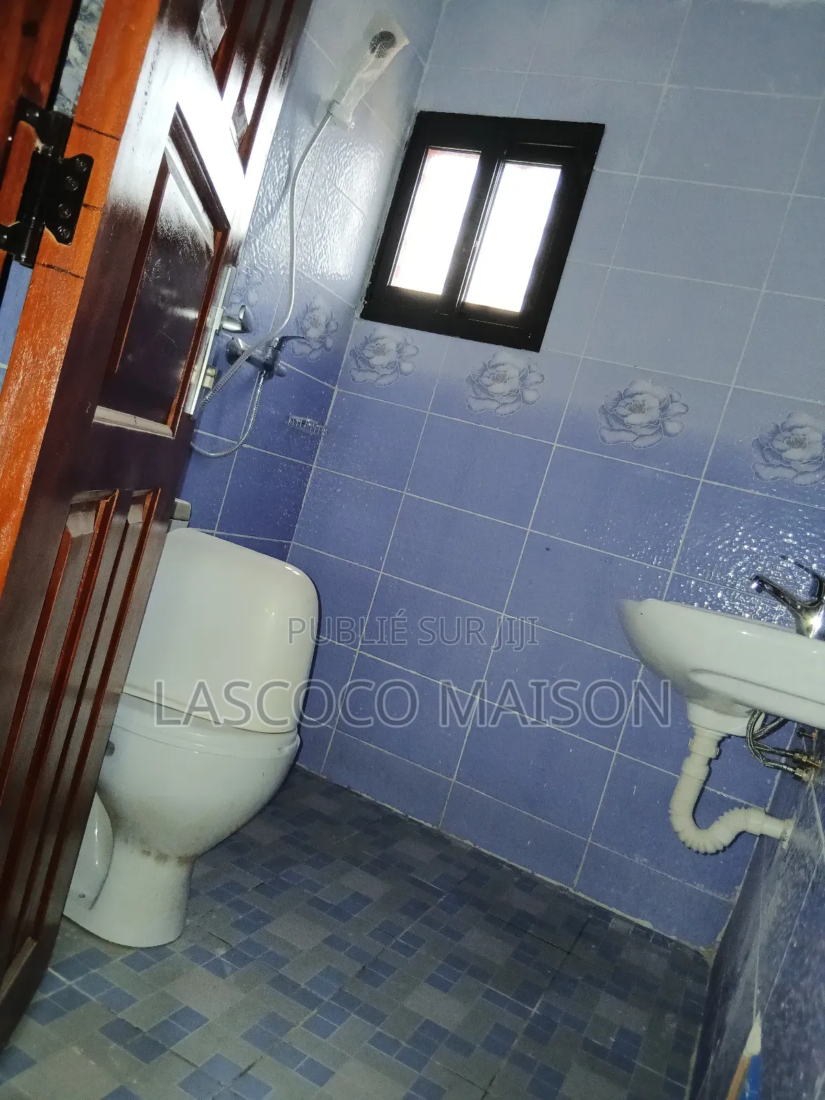 2chbre Appartement dans Lascoco Maison, Cocody à Louer