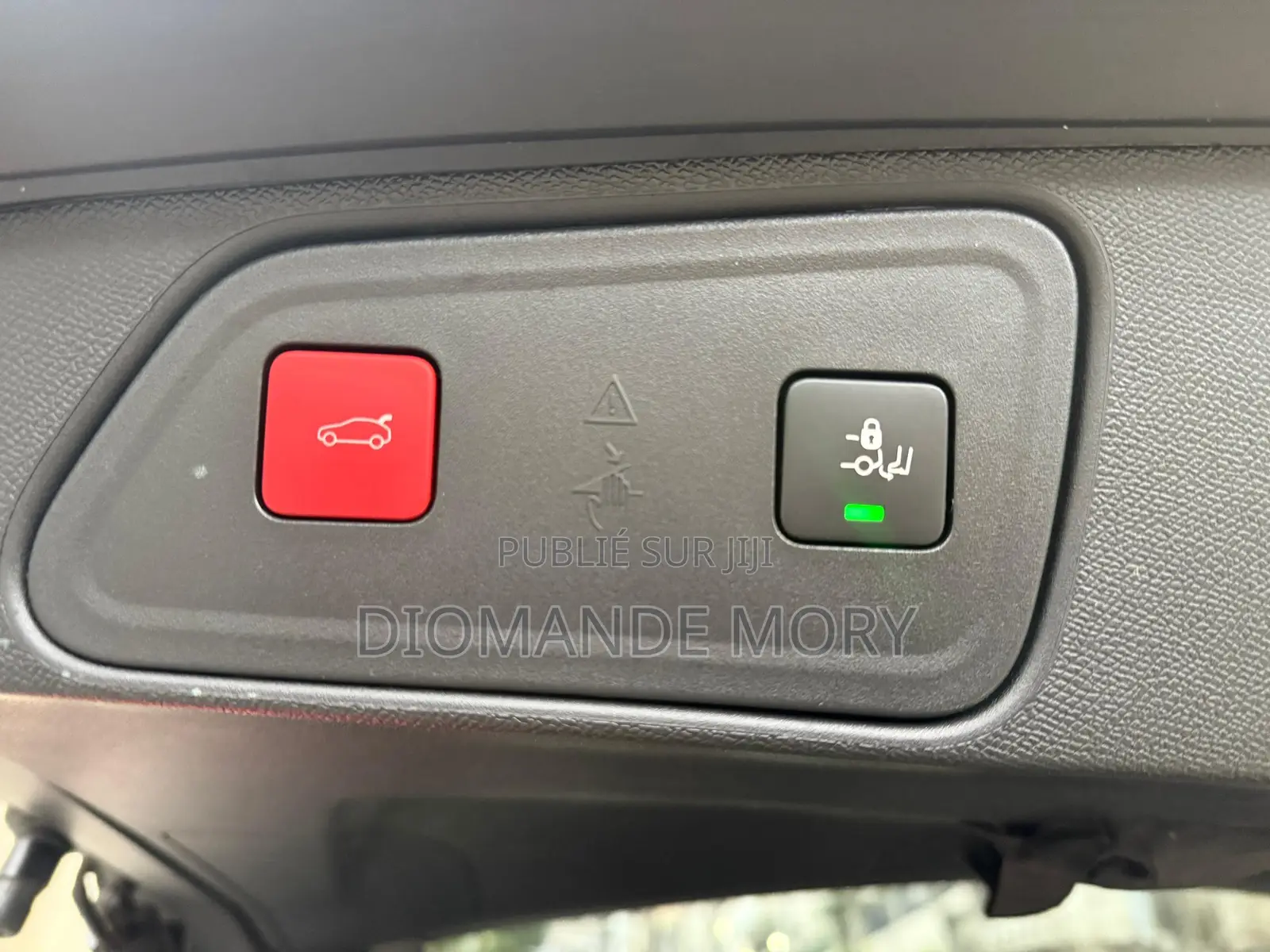 PEUGEOT 3008 2023 Gris