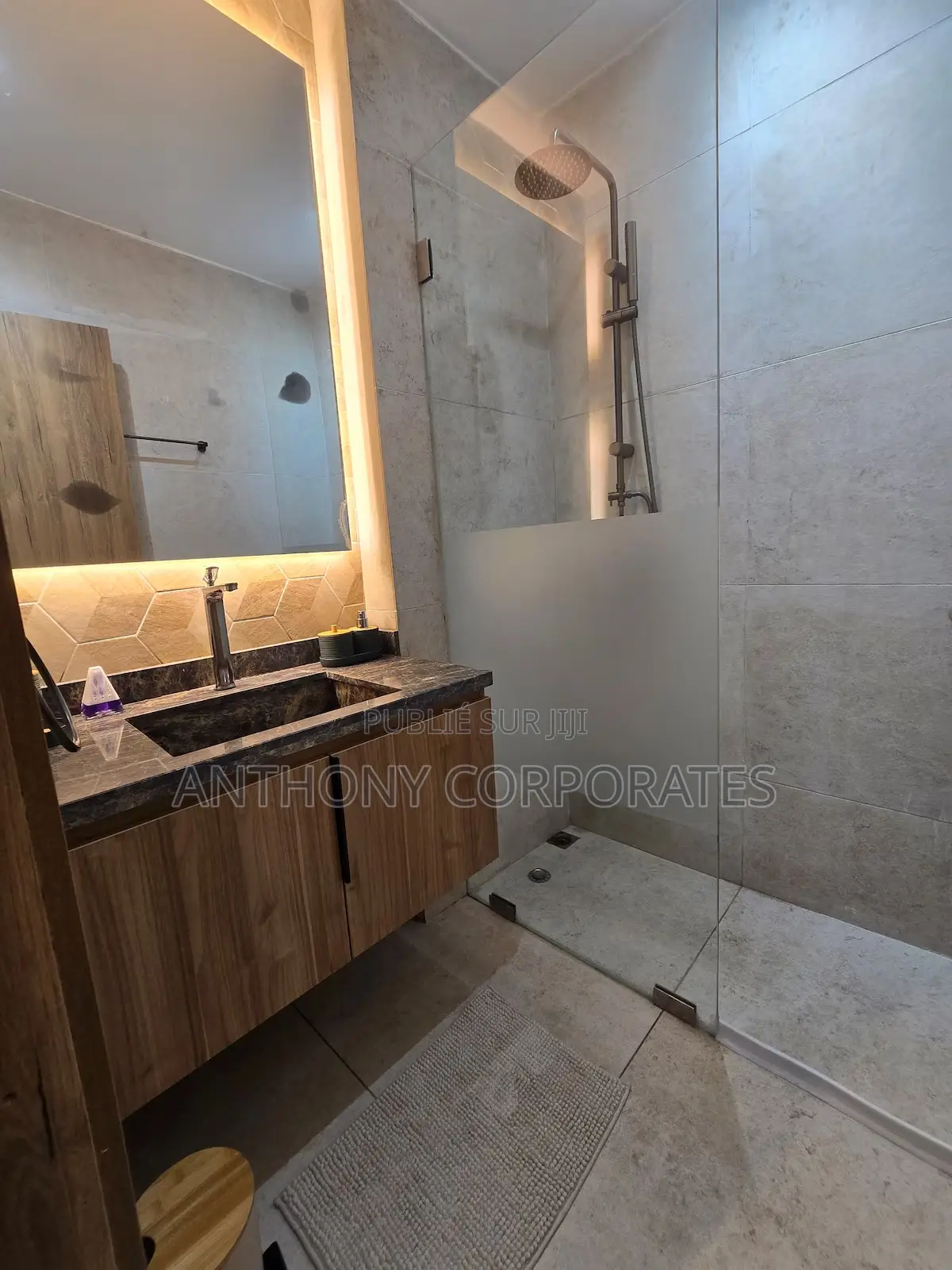 Studio Américain 2 Pièces Faya Genie 2000