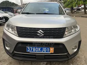 Photo - Suzuki Vitara 2021 Gris