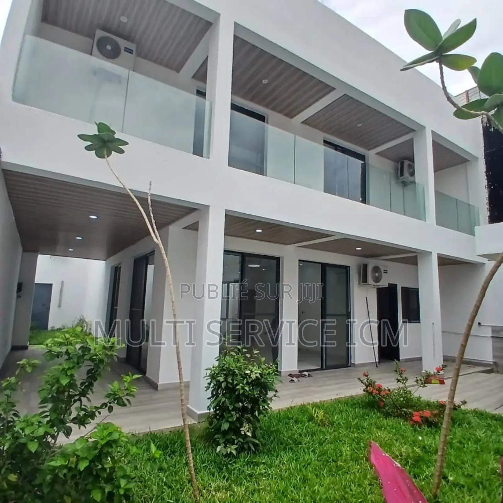 6chbre Duplex dans Ismaël Coulibaly, Cocody à Vendre