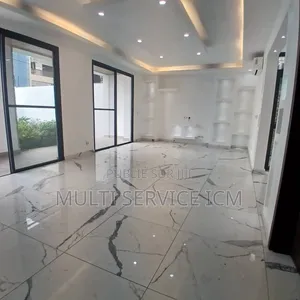 6chbre Duplex dans Ismaël Coulibaly, Cocody à Vendre