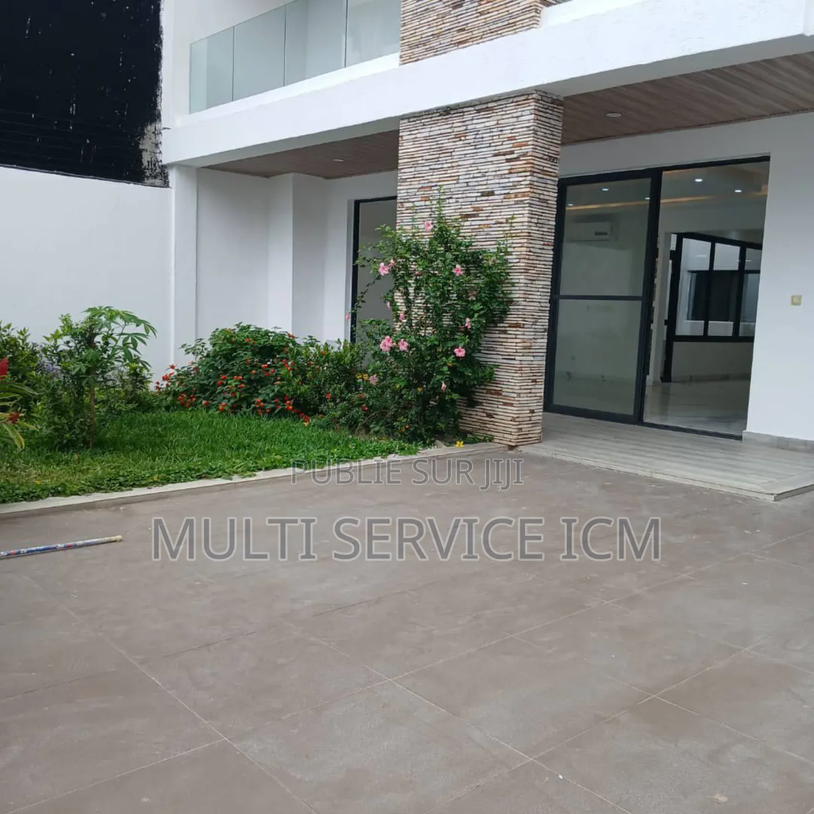 6chbre Duplex dans Ismaël Coulibaly, Cocody à Vendre