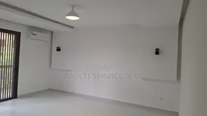 3chbre Blocs d'appartements dans Ismaël Coulibaly, Cocody à Vendre