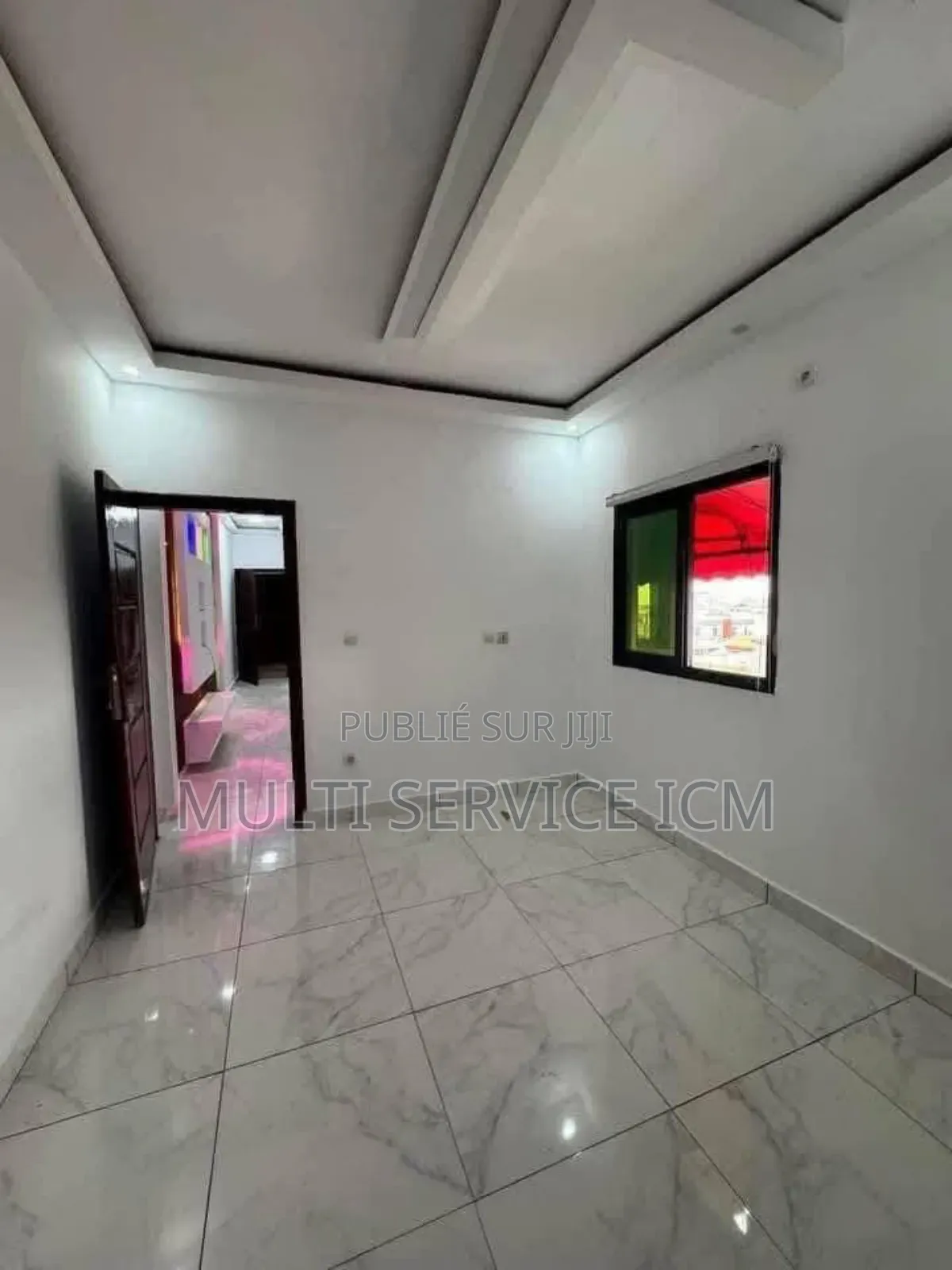 3chbre Blocs d'appartements dans Ismaël Coulibaly, Cocody à Vendre