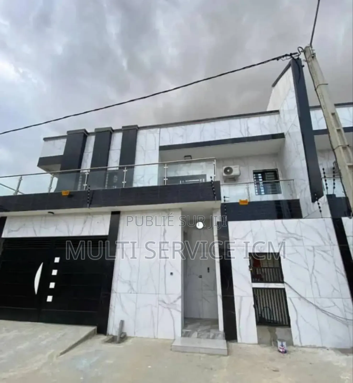 5chbre Villa dans Ismaël Coulibaly, Cocody à Vendre