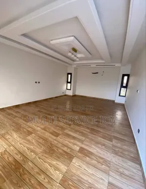 5chbre Villa dans Ismaël Coulibaly, Cocody à Vendre