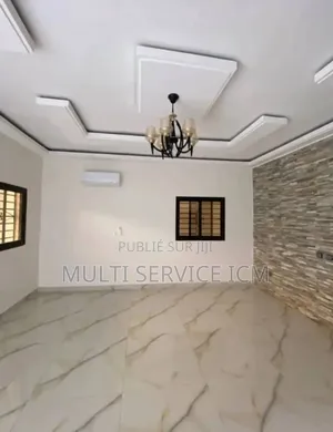 5chbre Villa dans Ismaël Coulibaly, Cocody à Vendre