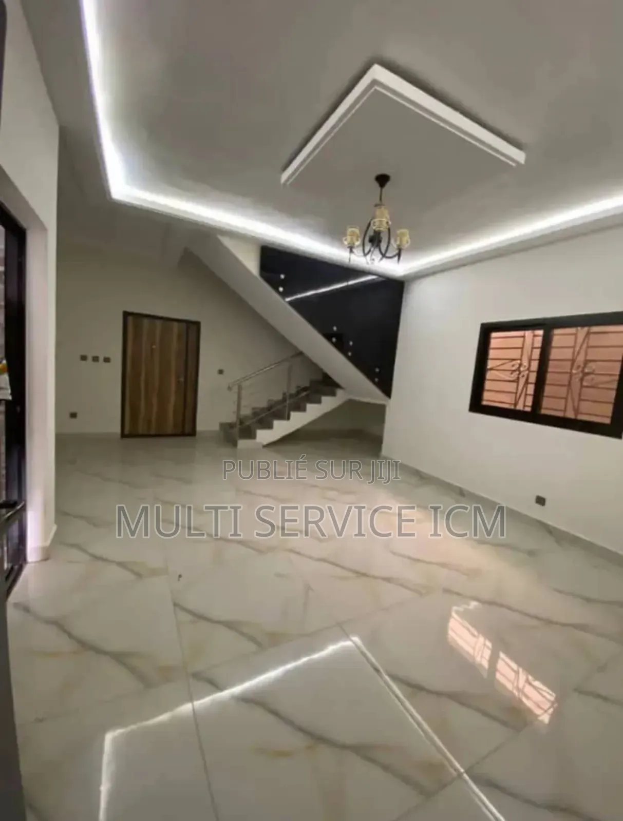 5chbre Villa dans Ismaël Coulibaly, Cocody à Vendre