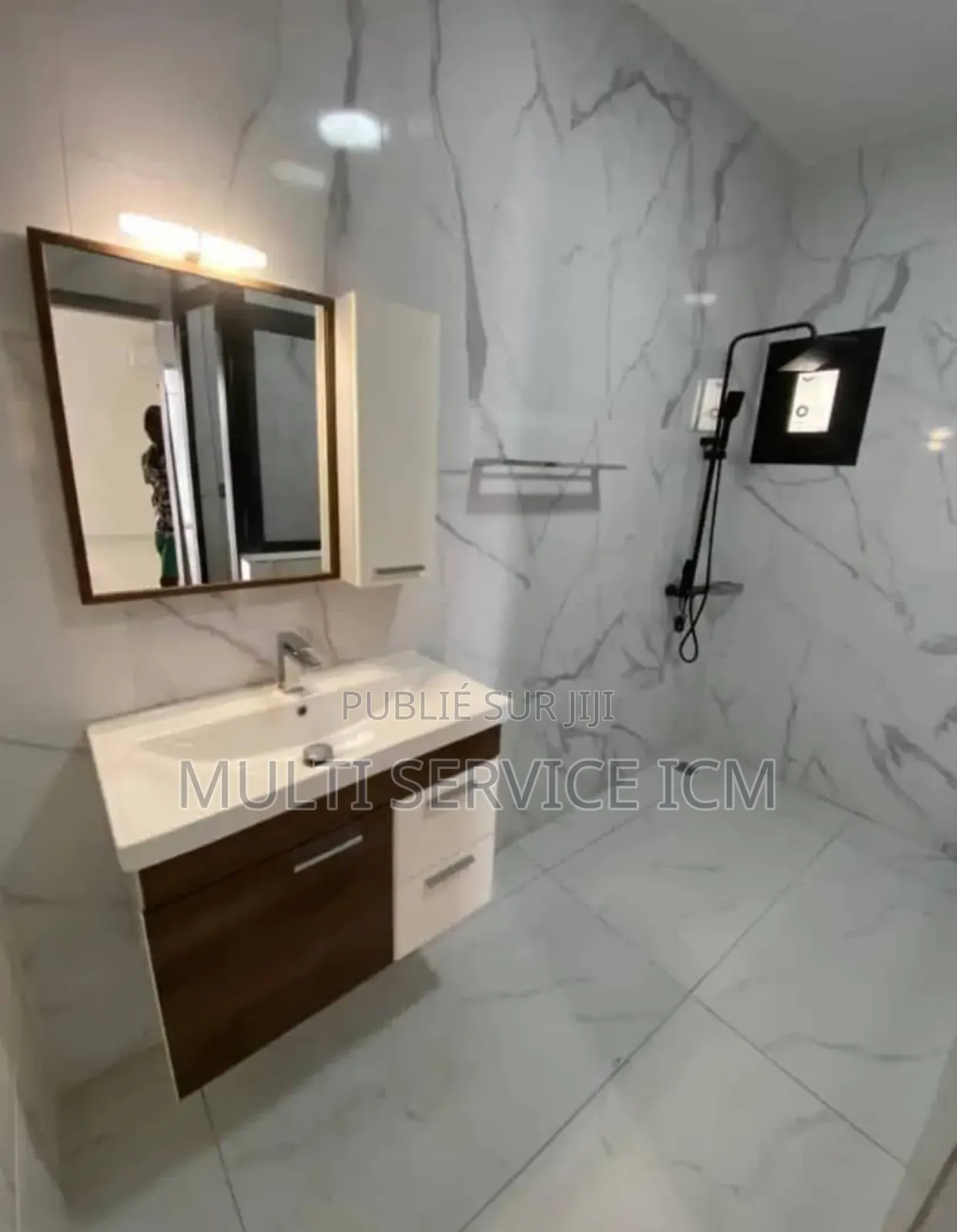 5chbre Villa dans Ismaël Coulibaly, Cocody à Vendre