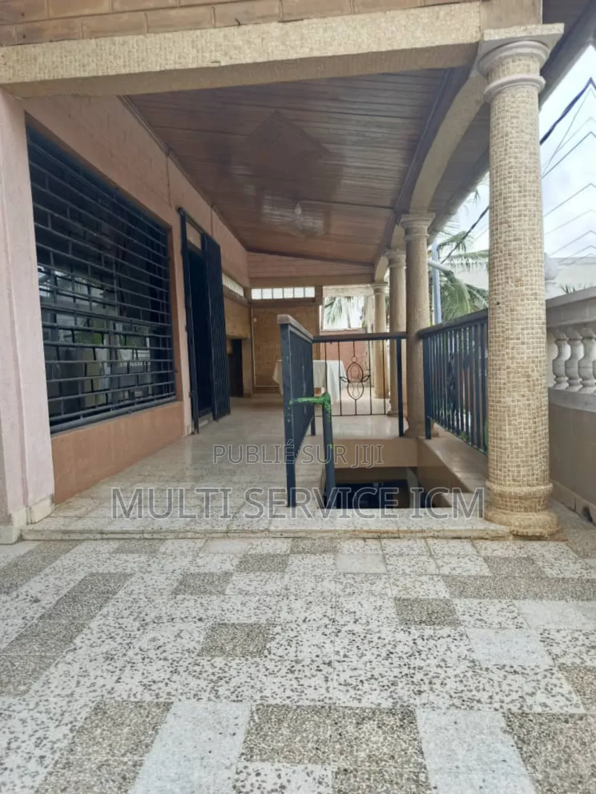 5chbre Duplex dans Ismaël Coulibaly, Cocody à Vendre