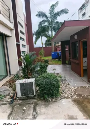 5chbre Duplex dans Ismaël Coulibaly, Cocody à Vendre